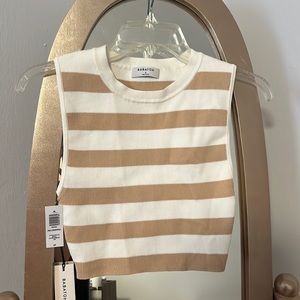 Aritzia Babaton NWT Pia Cropped Sculpt Knit